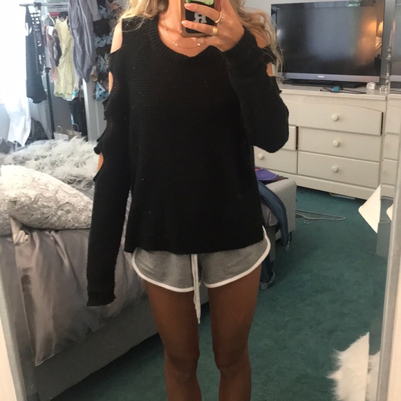 Bisou Bisou Black Knit Cut Out Sweater - Picture 2 of 3